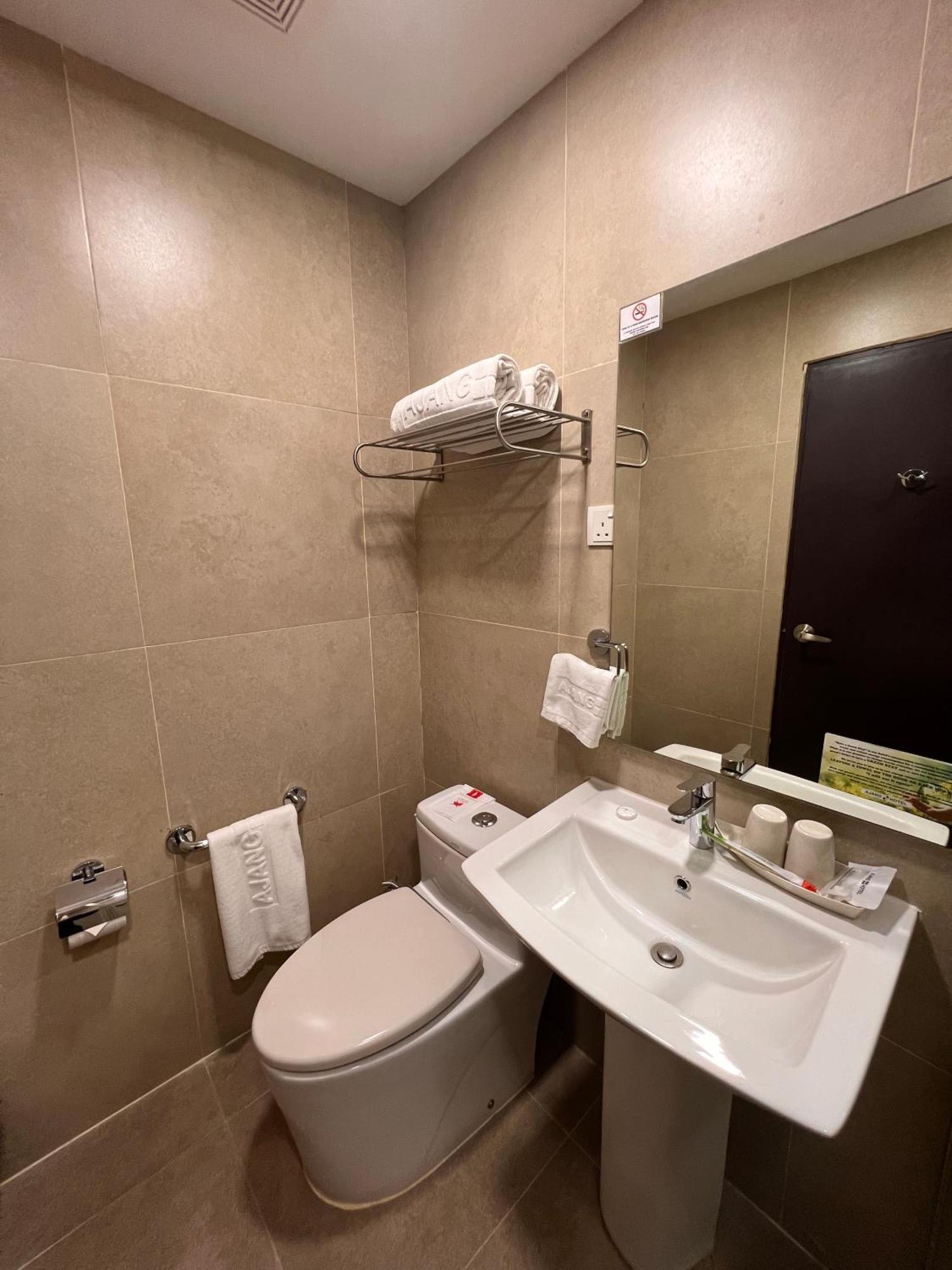 Ajang Hotel Miri Zewnętrze zdjęcie