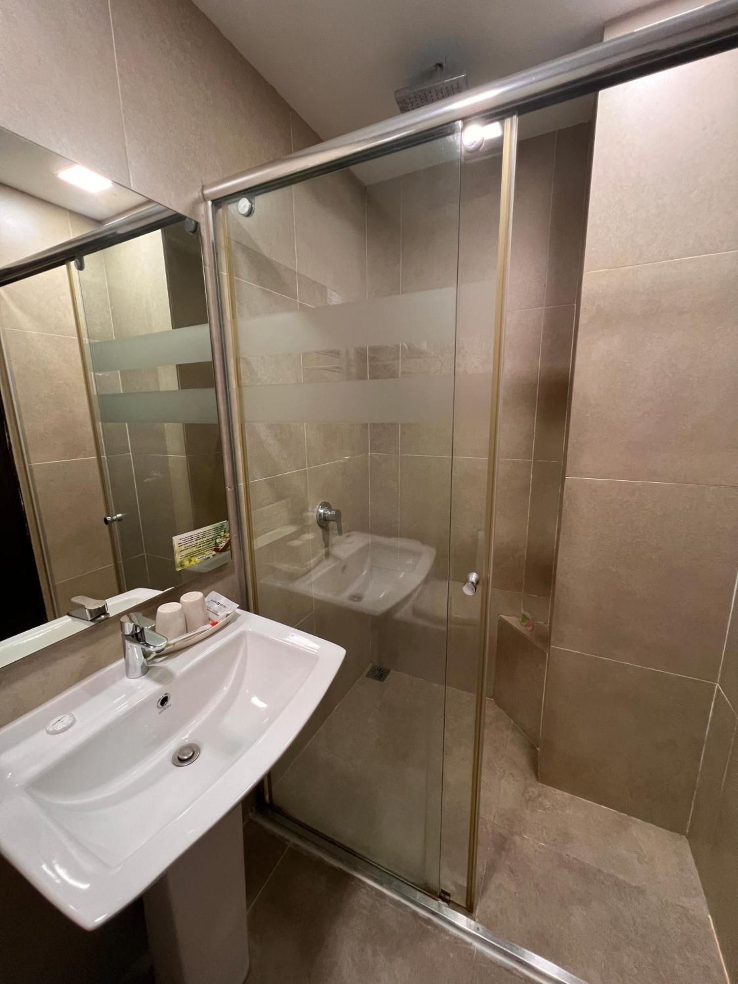 Ajang Hotel Miri Zewnętrze zdjęcie