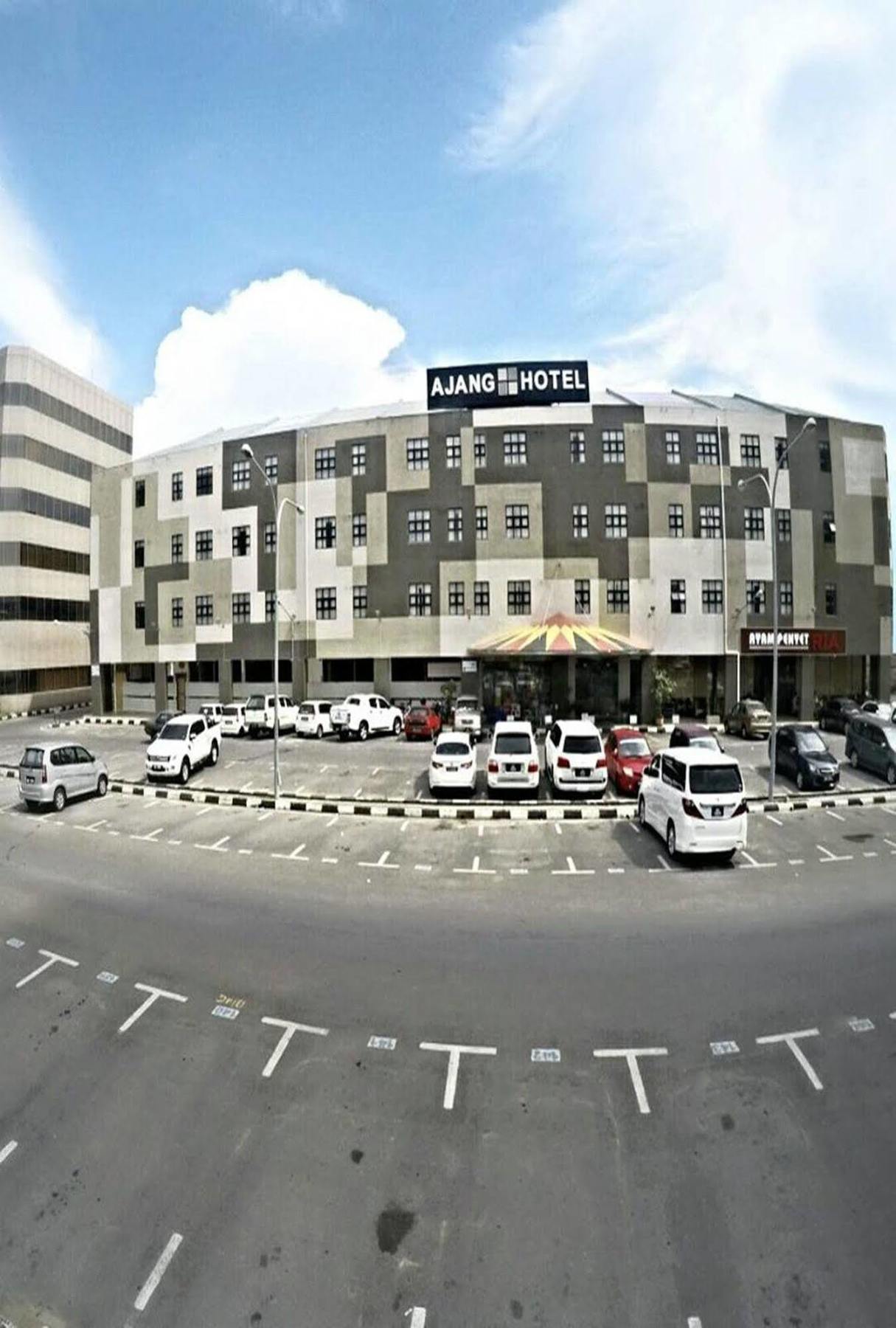 Ajang Hotel Miri Zewnętrze zdjęcie