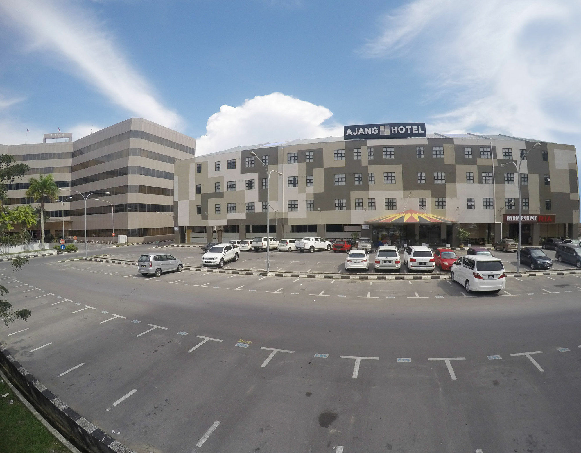 Ajang Hotel Miri Zewnętrze zdjęcie